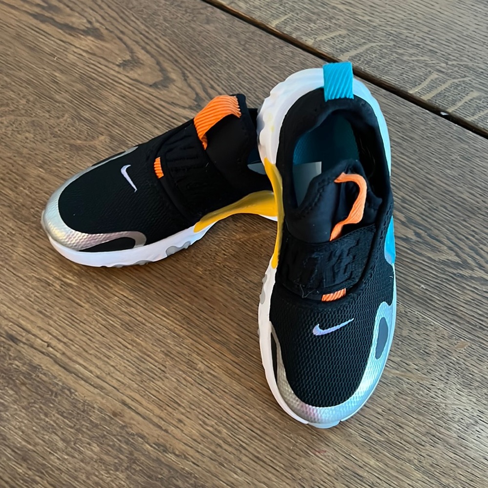 Nike Presto Slip-on Sneakers (kids)